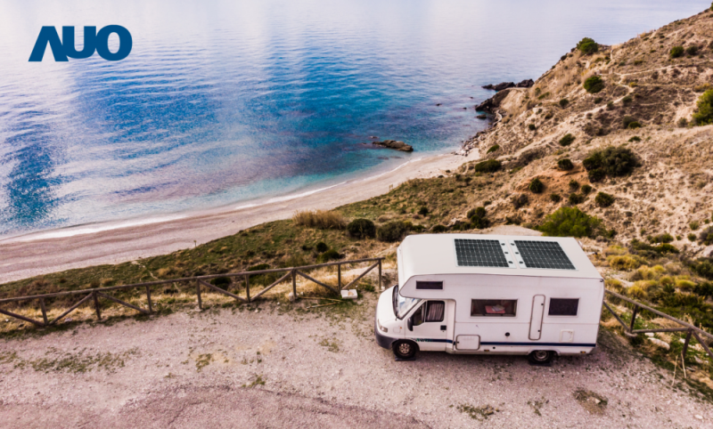 「可撓輕量化太陽光電板SunCurva」使用輕量特殊耐候型複合板取代傳統太陽能板的玻璃前板，不僅降低70%重量，每米平方僅3Kg；具有抗衝擊性能及通過電磁相容性測試，可應用於交通運輸工具，如露營車、遊艇等